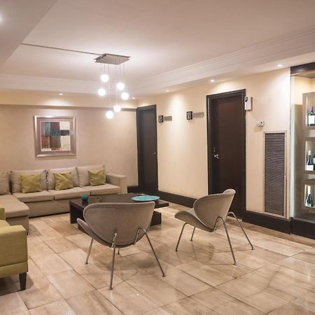 Premium Tower Suites מנדוזה מראה חיצוני תמונה